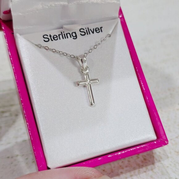 Sterling Silver Cross Pendant Necklace – Dainty Chain & Gift Box - Picture 6 of 6